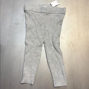 Baby Gap grey knit ribbed leggings